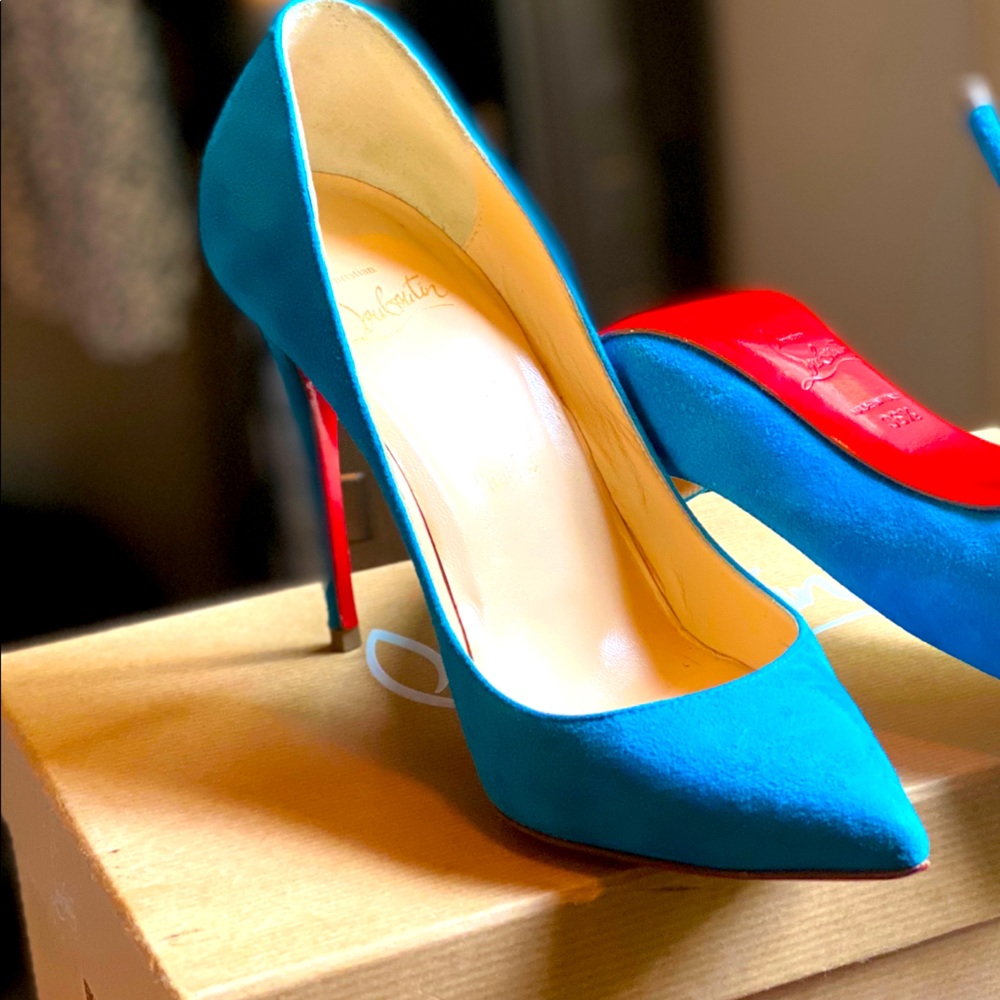 Authentic Christian Louboutin Pumps: 36.5